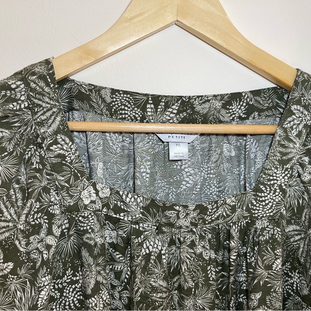 Christopher & Banks | Petite Green Botanical Print Square Neck Blouse | PXL - Picture 3 of 8